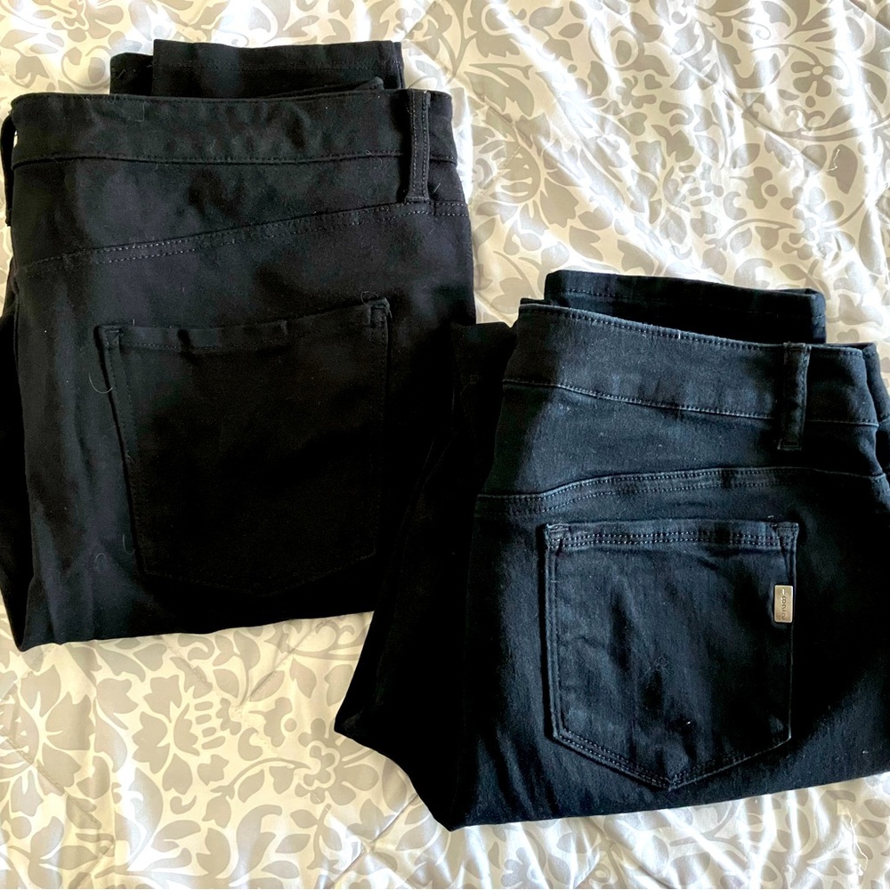 Black skinny jeggings